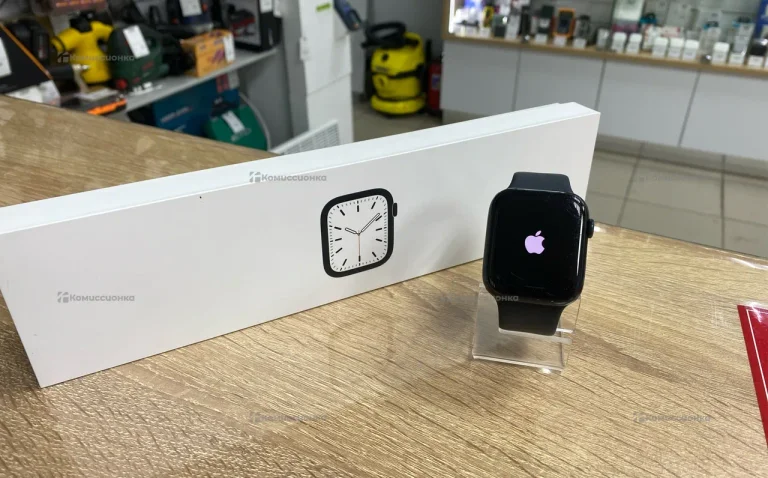 Часы Apple Watch 7 45mm