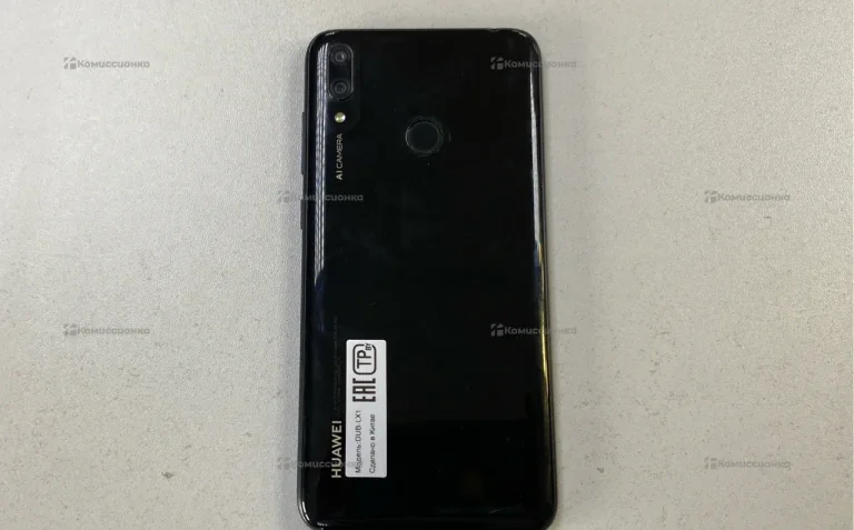 Huawei Y7 (2019) 3/32 ГБ