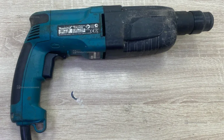 Перфоратор Makita hr2450