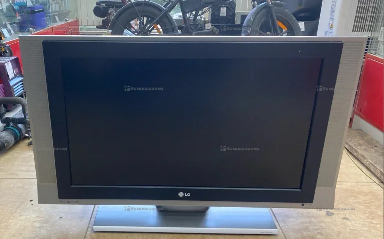 Телевизор LG 32LC3R