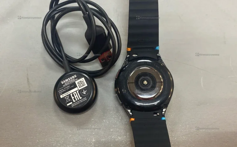Часы Samsung Galaxy Watch 6 Classic 43mm