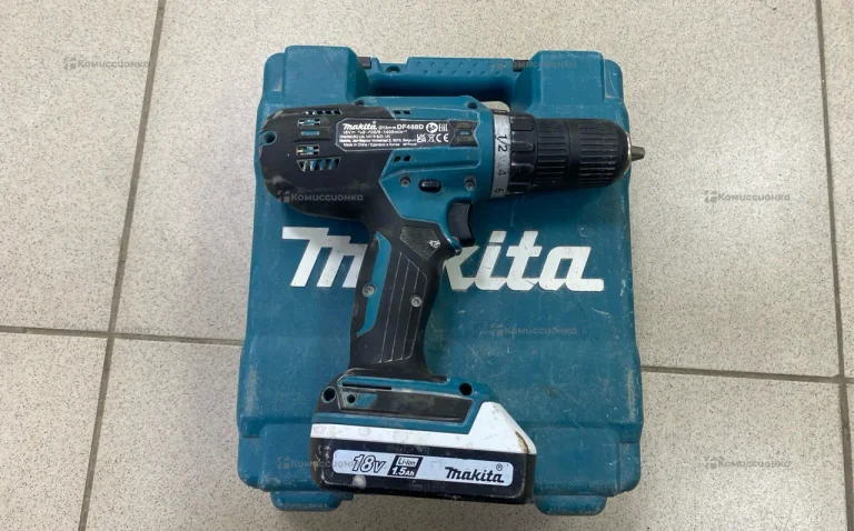 Аккумуляторная дрель-шуруповерт Makita DF488DWE