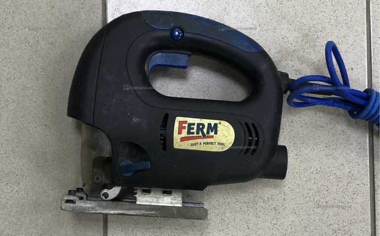 Электролобзик Ferm FJS-710