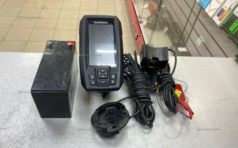 Эхолот Garmin Striker Plus 4