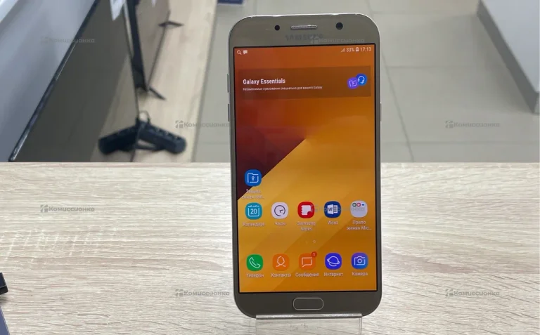 Samsung Galaxy A7 (2017) 3/32 ГБ
