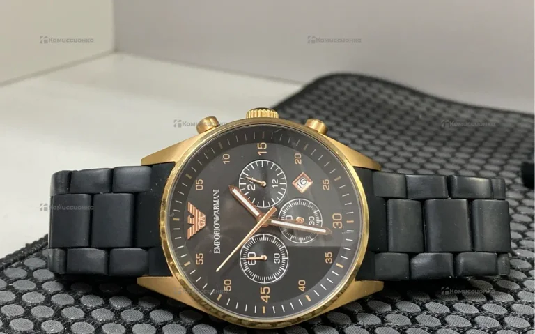 Часы  Armani