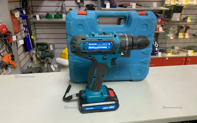 Makita шуруповерт DF331D