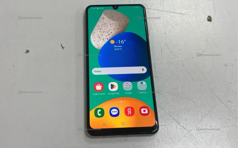 Samsung Galaxy M32 3/32 ГБ