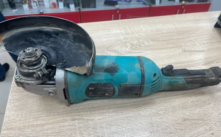 УШМ Oasis AG-230/230