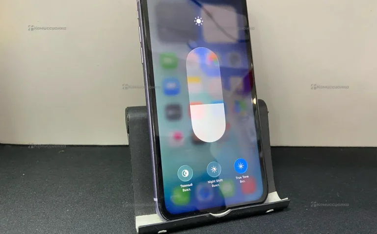 Apple iPhone 11 4/128 ГБ