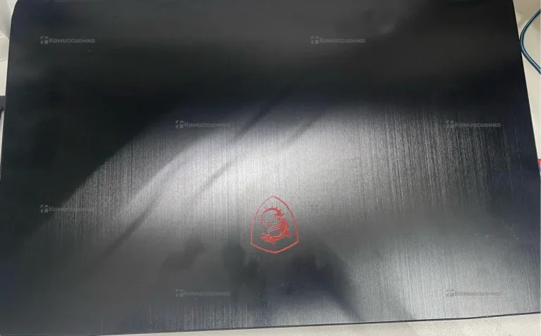 Ноутбук MSI