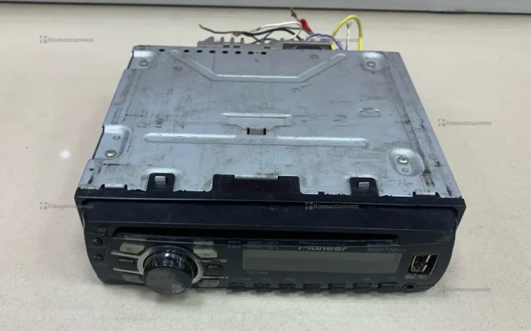 Автомагнитола  pioneer deh-2320ub