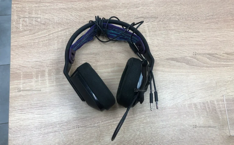 Полноразмерные наушники Logitech G335