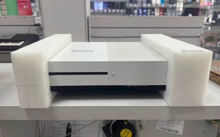 Приставка Xbox One S 500 ГБ