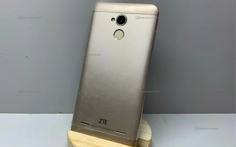 ZTE Blade V7 Lite 2/16 ГБ