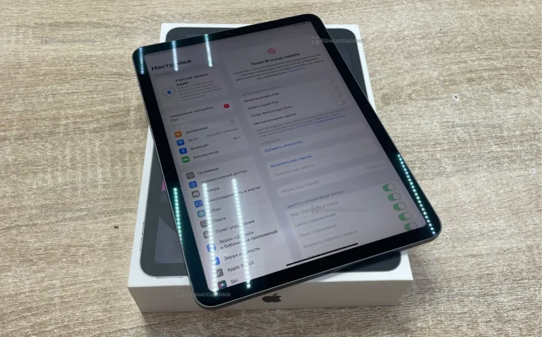 Планшет Apple IPad Air 4 Wi-Fi 64Gb