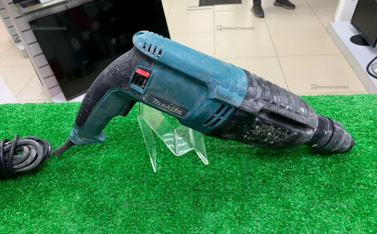 Перфоратор makita HR2470