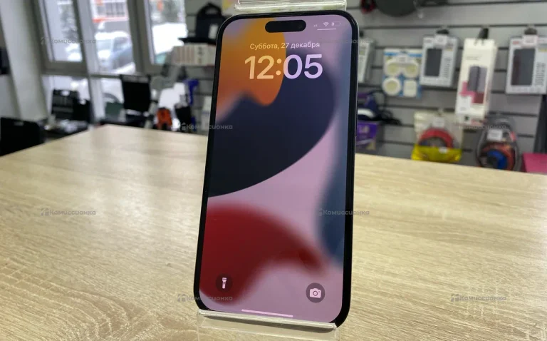 Apple iPhone 15 6/128 ГБ