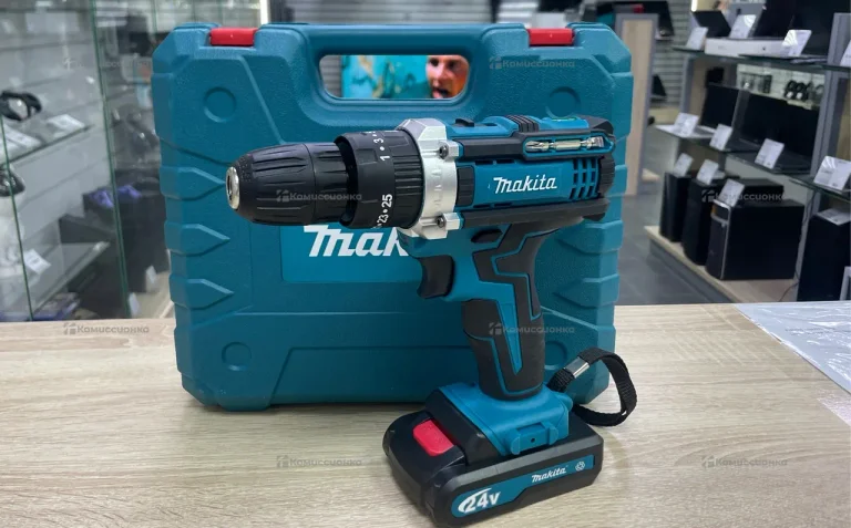 Шуруповерт Makita