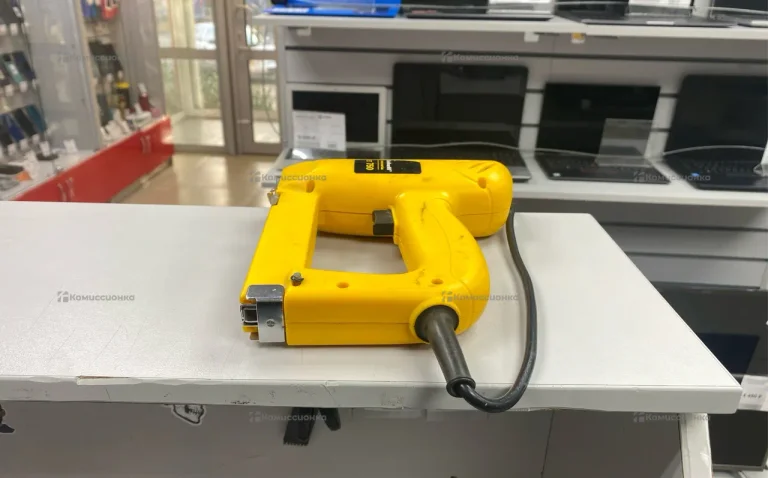 Электрический степлер Einhell BET 750